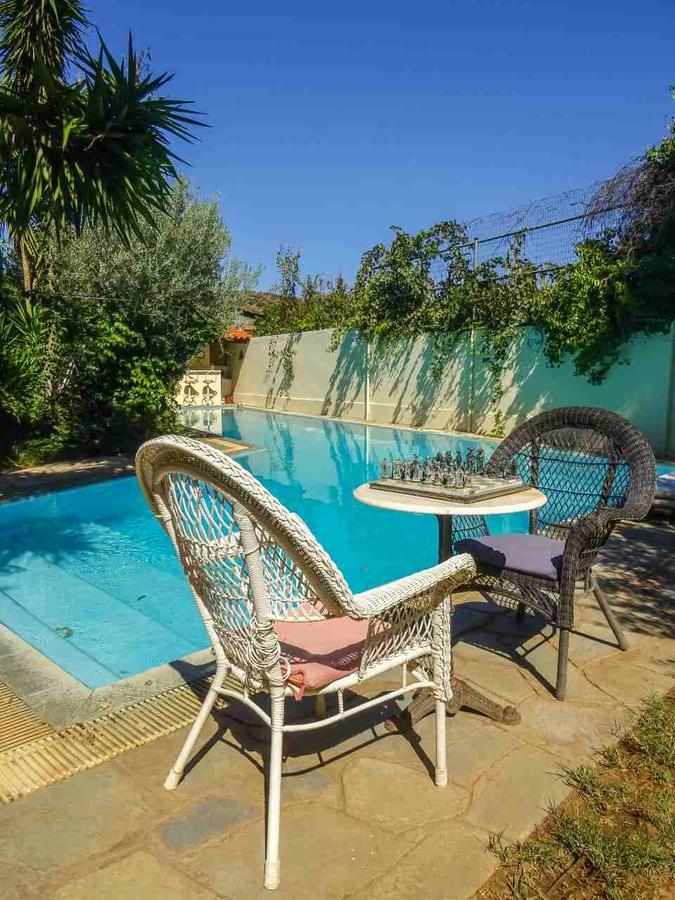 St. Thomas Bed And Breakfast Paiania Екстер'єр фото