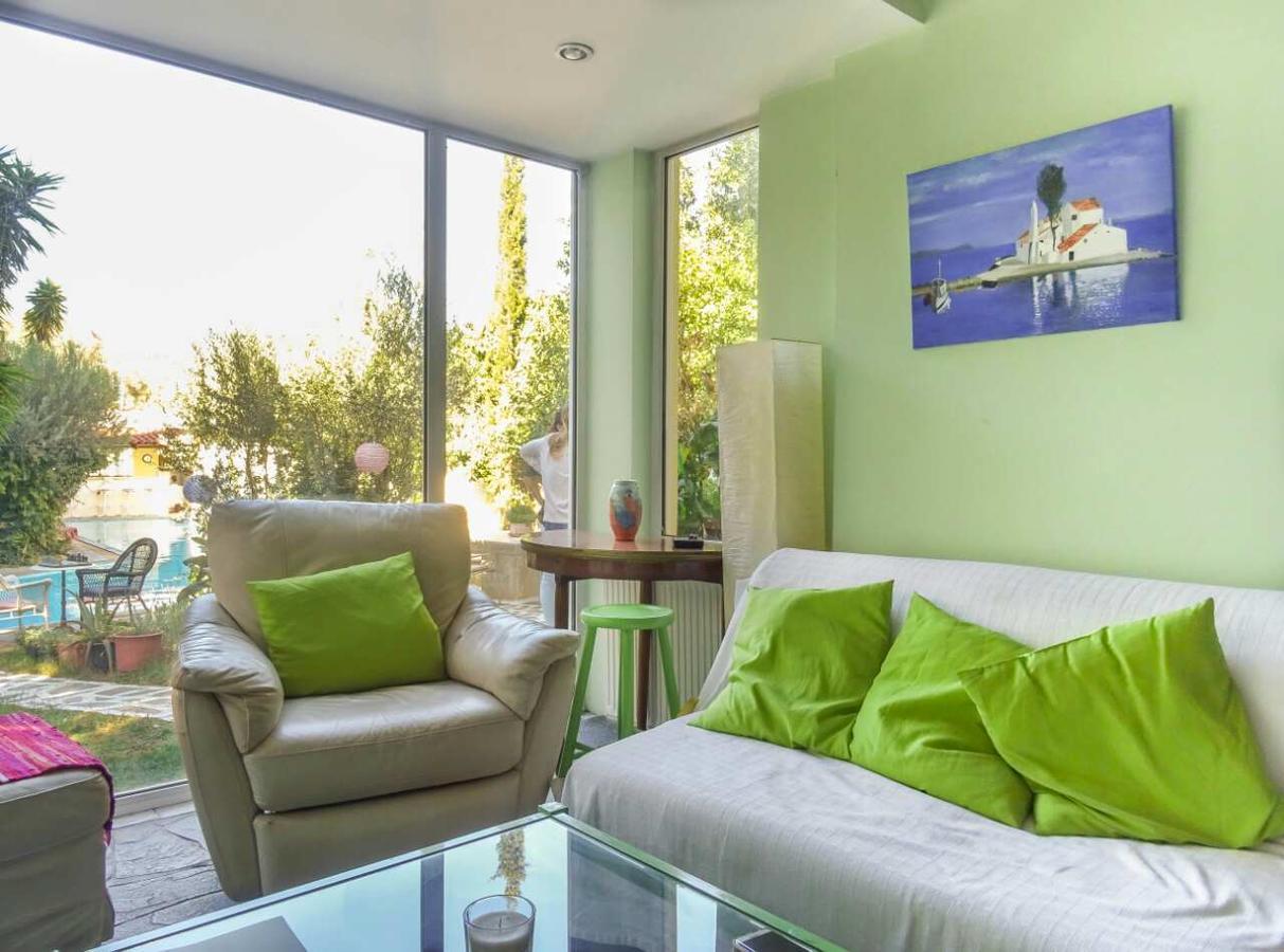 St. Thomas Bed And Breakfast Paiania Екстер'єр фото