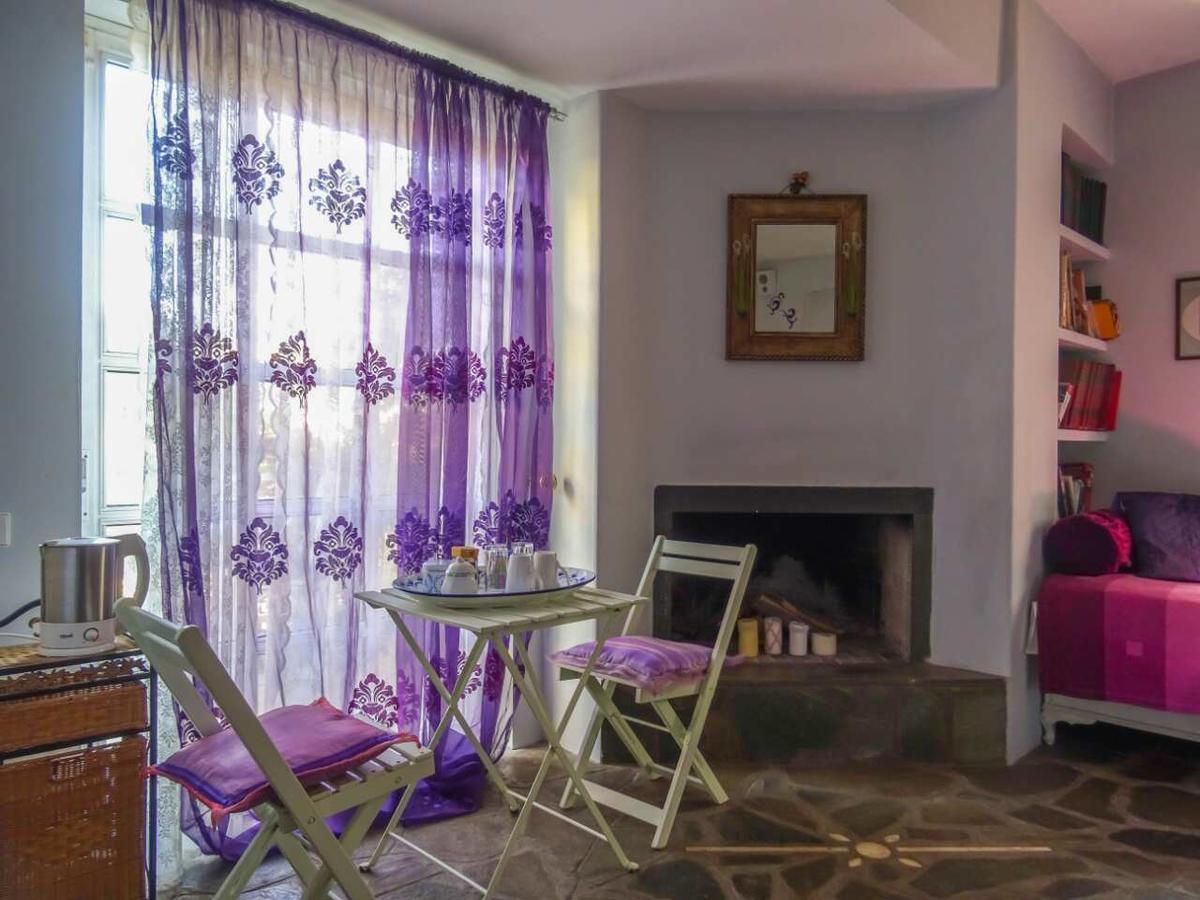 St. Thomas Bed And Breakfast Paiania Екстер'єр фото