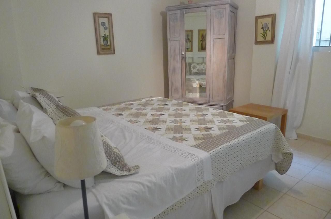 St. Thomas Bed And Breakfast Paiania Екстер'єр фото